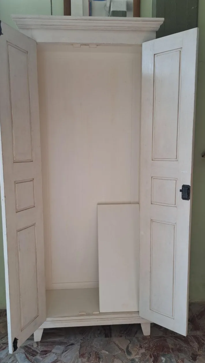 Pamono Hand-Lacquered Wardrobe in Fir