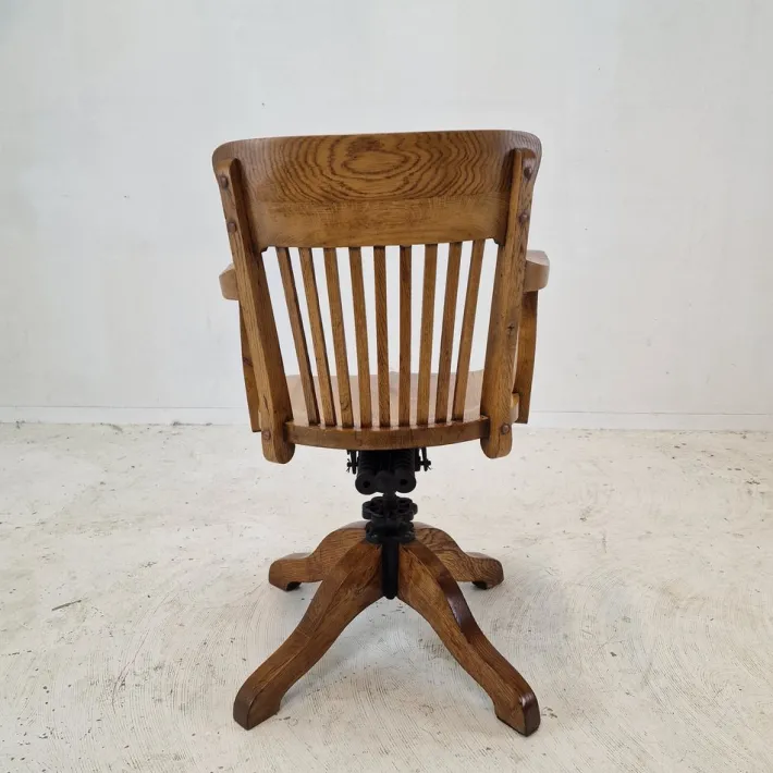 Pamono Industrial Oak Swivel Chair, 1900s Online