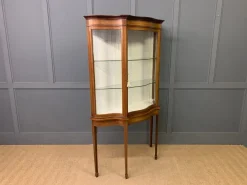 Pamono Inlaid Mahogany Display Cabinet from Maple & Co., 1900 Outlet