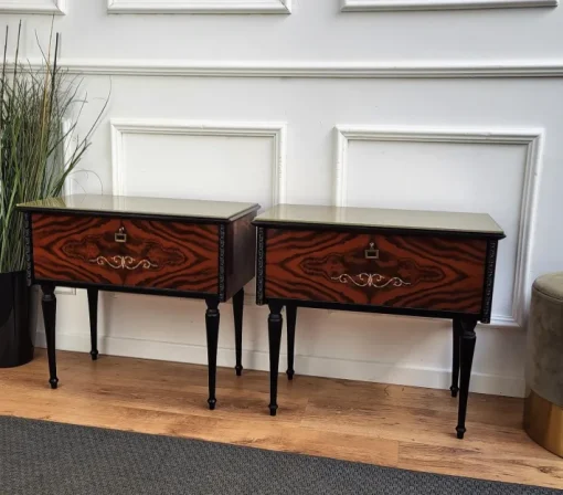Pamono Italian Art Deco Style Walnut Bedside Tables with Glass Tops, 1950s, Set of 2 Discount