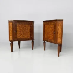 Pamono Italian Art Deco Wood Corner Consoles with Black Marble Tops, 1940s, Set of 2 Online