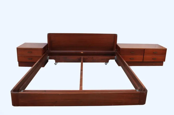 Pamono Italian Bed and Nightstands, 1960s, Set of 3 Sale