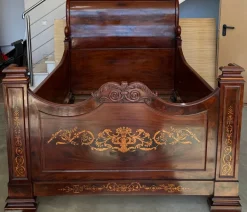 Pamono Italian Carved Inlaid Mahogany Burl Bed, 19th Century Outlet