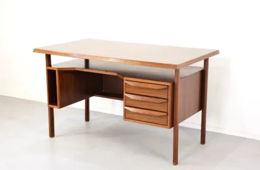 Pamono Italian Desk in Teak, 1960s Clearance