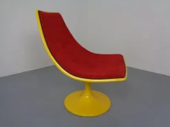 Pamono Italian Fiberglass Swivel Chair, 1960s Sale