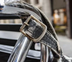 Pamono Italian LC4 Chaise Lounge by Le Corbusier for Cassina, 1960s Clearance