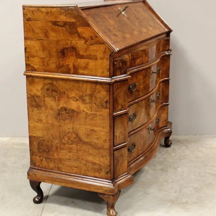 Pamono Italian Louis XV Secretaire in Walnut, 18th Century New