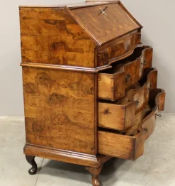 Pamono Italian Louis XV Secretaire in Walnut, 18th Century New