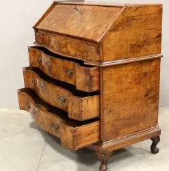 Pamono Italian Louis XV Secretaire in Walnut, 18th Century New