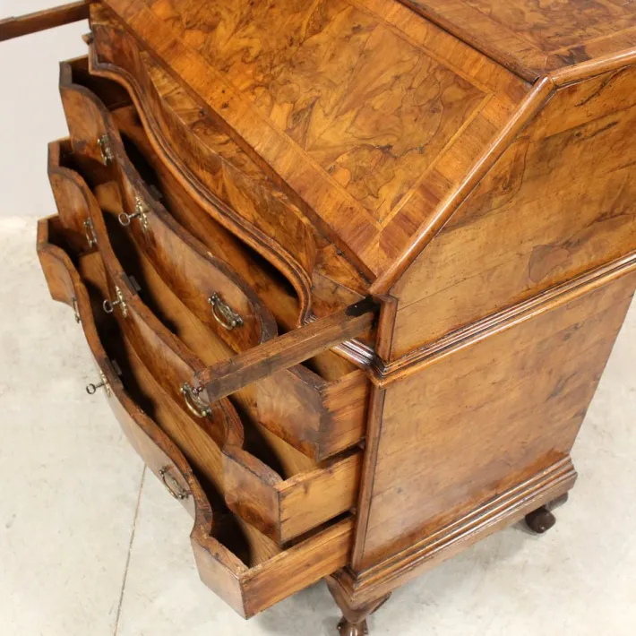 Pamono Italian Louis XV Secretaire in Walnut, 18th Century New