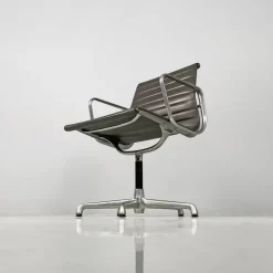 Pamono Italian Modern Leather Office Chair by Charles and Ray Eames for ICF, 1970s Best