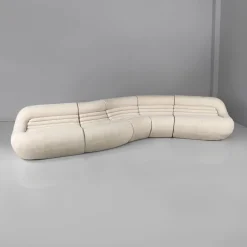 Pamono Italian Modern White Carrera Sofa attributed to De Pas, Durbino and Lomazzi for B&B Italia, 1970s Clearance