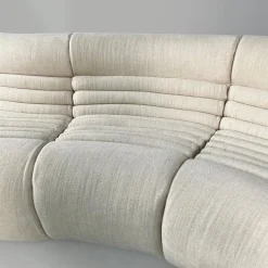 Pamono Italian Modern White Carrera Sofa attributed to De Pas, Durbino and Lomazzi for B&B Italia, 1970s Clearance