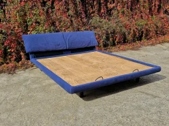 Pamono Italian Modernist Marlo Bed attributed to Afra and Tobia Scarpa for Molteni, 1982 Sale