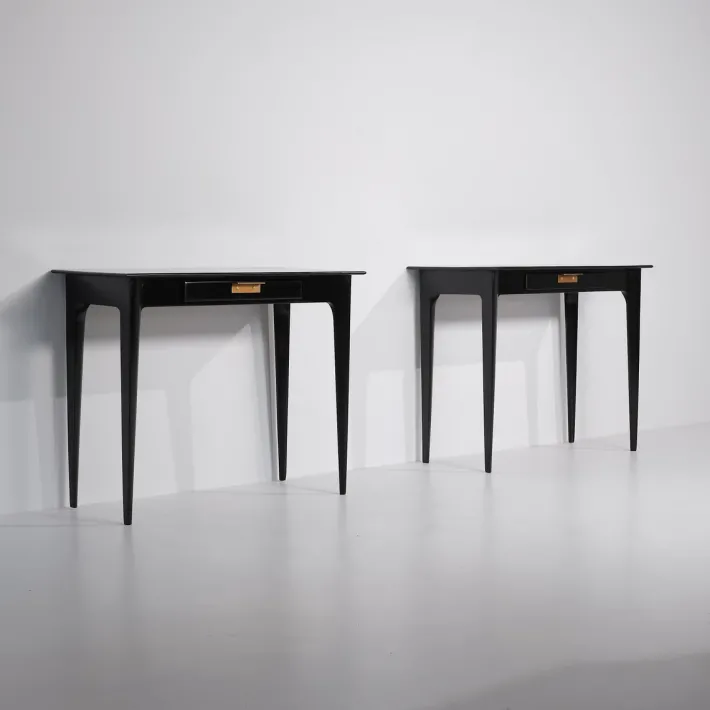 Pamono Italian Nightstands in Black Shellac Lacquer with Brass Pulls, 1950s, Set of 2 Sale