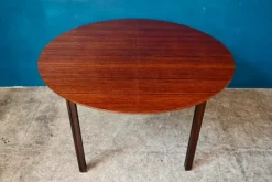 Pamono Italian Round Oval Rosewood Dining Table with Extension, 1970s Hot