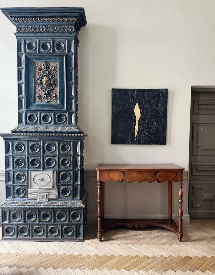 Pamono Italian Rustic Scalloped Console Table Best