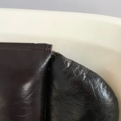 Pamono Italian Space Age Gaia Armchairs in White Fiberglass and Brown Leather by Carlo Bartoli for Arflex, 1970s, Set of 2 Outlet