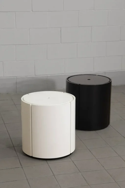 Pamono Italian Storage Bedside Tables in Black and White, 1980, Set of 2 Outlet