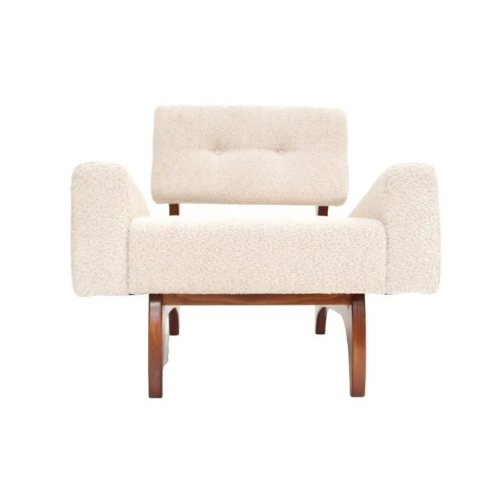 Pamono Italian Walnut Armchairs with White Bouclé Upholstery, 1980s, Set of 2 Sale