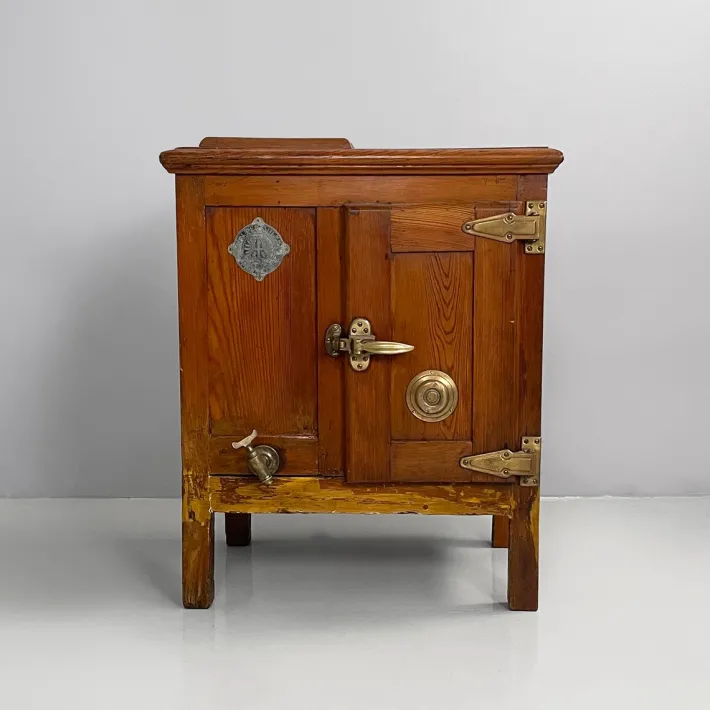 Pamono Italian Wood and Brass Ice Box, 1930s Outlet