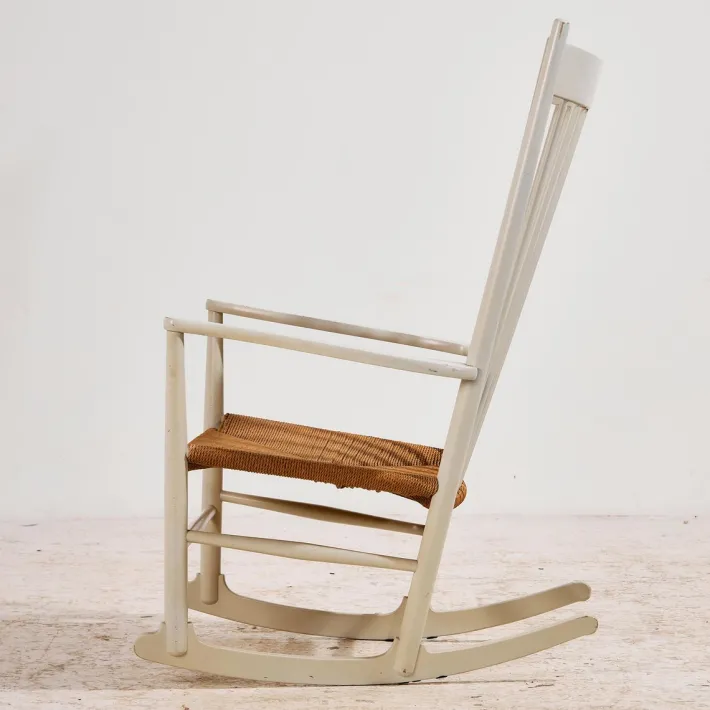 Pamono J16 Rocking Chair by Hans J. Wegner for FDB Møbler Hot