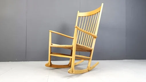 Pamono J16 Rocking Chair by Hans Wegner for FDB Mobler, 1960s Hot