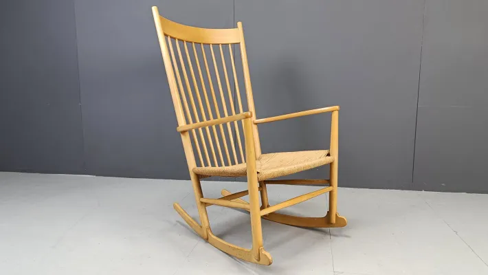 Pamono J16 Rocking Chair by Hans Wegner for FDB Mobler, 1960s Hot