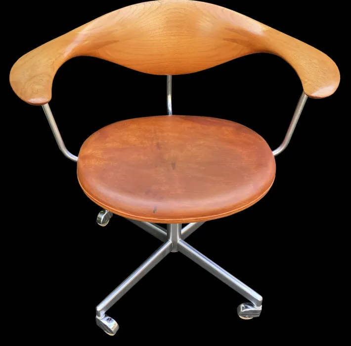 Pamono JH 502 Swivel Chair by Hans Wegner for Johannes Hansen Outlet