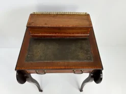 Pamono Kidney-Shaped Mahogany Desk, 19th Century Hot