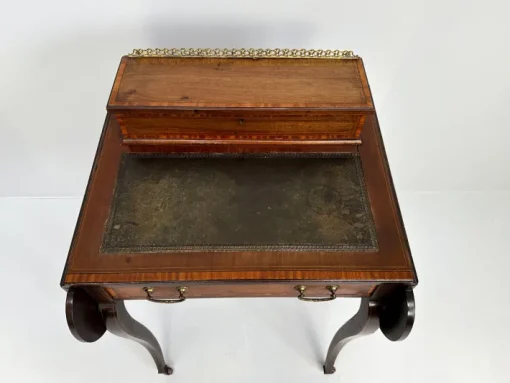 Pamono Kidney-Shaped Mahogany Desk, 19th Century Hot
