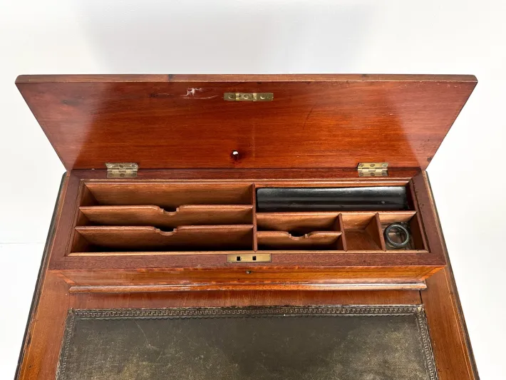 Pamono Kidney-Shaped Mahogany Desk, 19th Century Hot