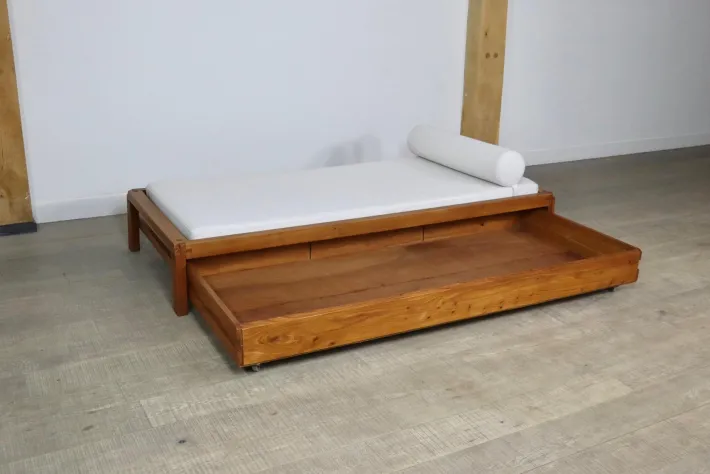 Pamono L03 Daybed in Elm by Pierre Chapo, France, 1960s Best