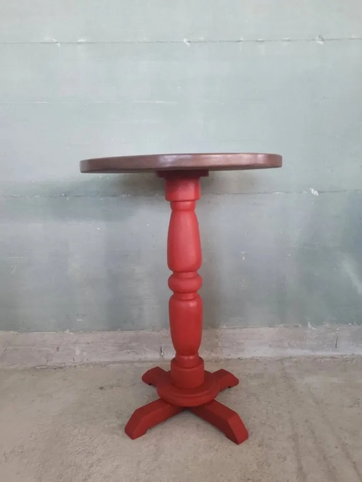 Pamono Lacquered Coffee Table with Round Top Hot