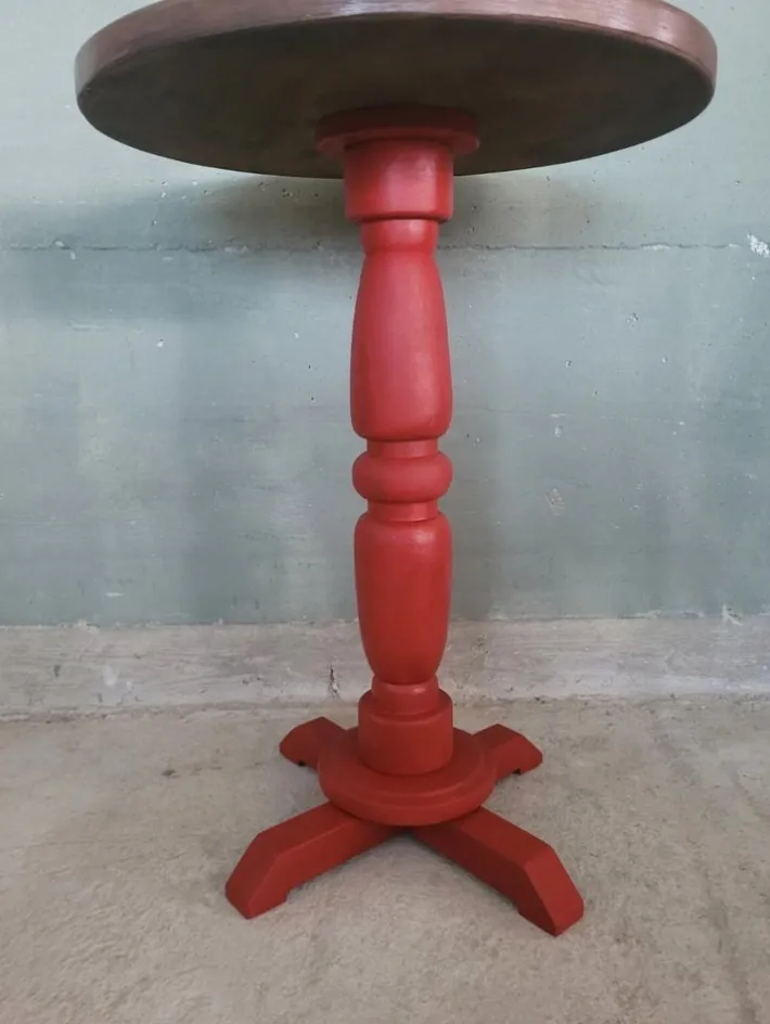 Pamono Lacquered Coffee Table with Round Top Hot