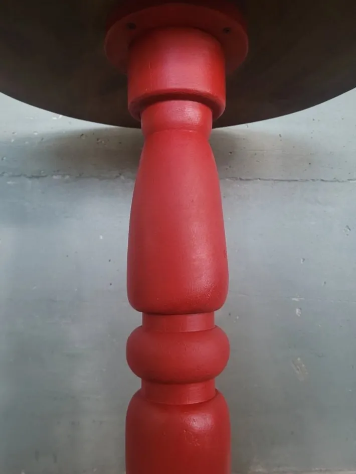 Pamono Lacquered Coffee Table with Round Top Hot