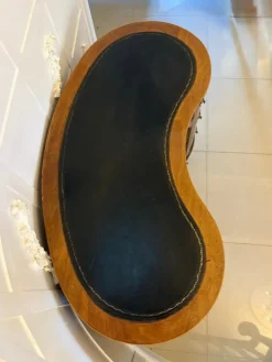 Pamono Large Antique Edwardian Inlaid Mahogany Freestanding Kidney Shaped Desk, 1900s Discount