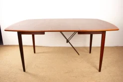 Pamono Large Danish Teak Extendable Dining Table by Henry Walter Klein for Bramin, 1960s Outlet