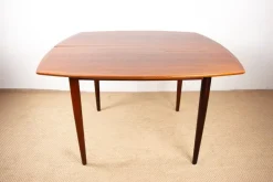 Pamono Large Danish Teak Extendable Dining Table by Henry Walter Klein for Bramin, 1960s Outlet