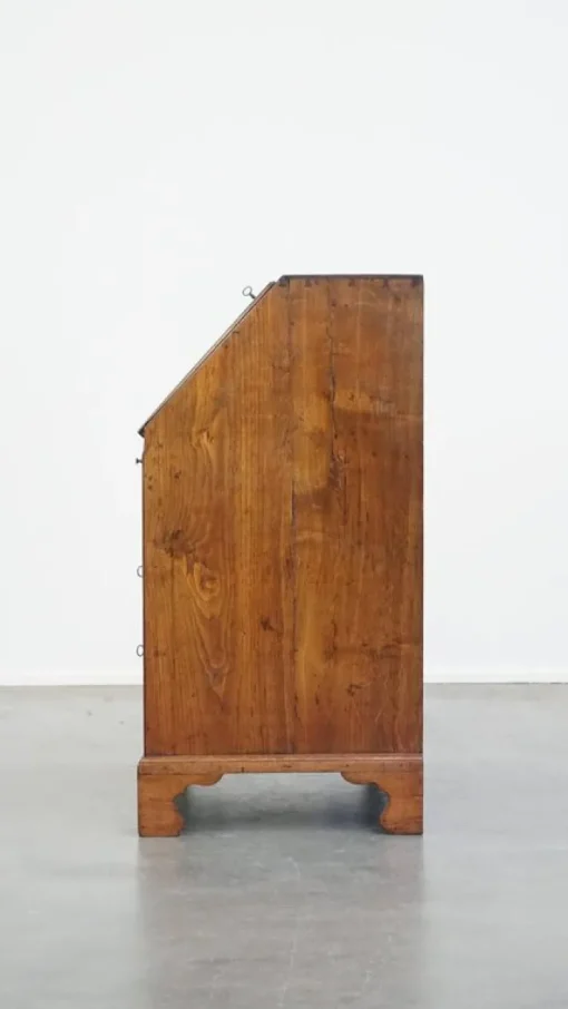 Pamono Large Early 19th Century English Oak Secretary with a Stepped Interior and Working Locks Online