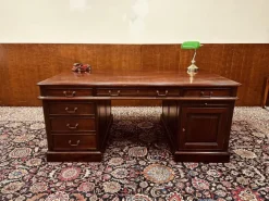 Pamono Large English Classic Desk Sale
