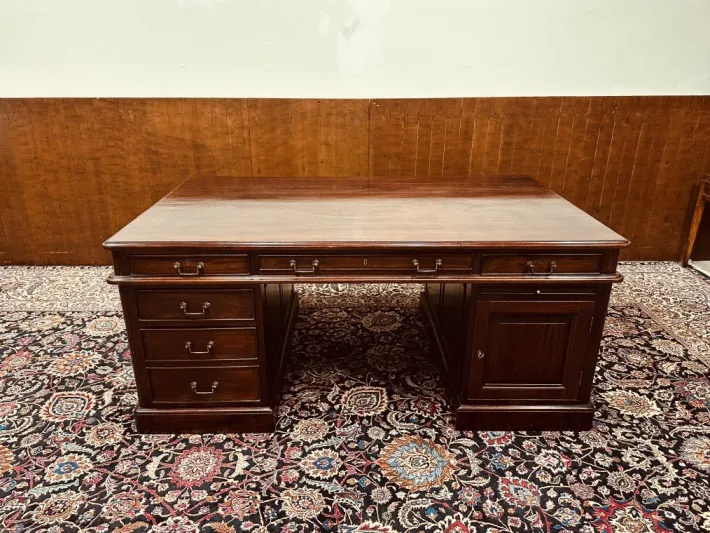 Pamono Large English Classic Desk Sale