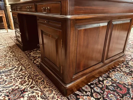 Pamono Large English Classic Desk Sale