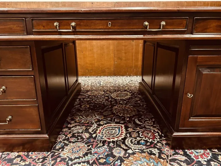 Pamono Large English Classic Desk Sale