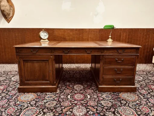 Pamono Large English Desk in Oak Online