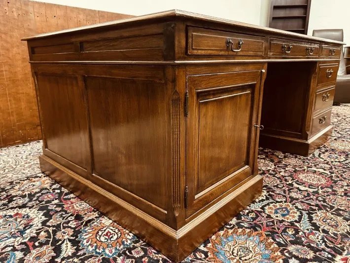 Pamono Large English Desk in Oak Online