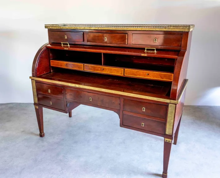 Pamono Large French Mahogany Cylinder Bureau New