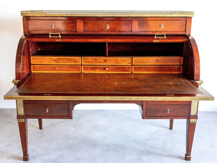 Pamono Large French Mahogany Cylinder Bureau New