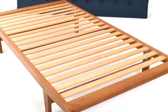 Pamono Large H9 Daybed by Poul Volther for FDB, 1960s Hot