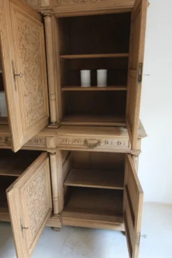 Pamono Large Late 19th Century Bleached Oak Cabinet